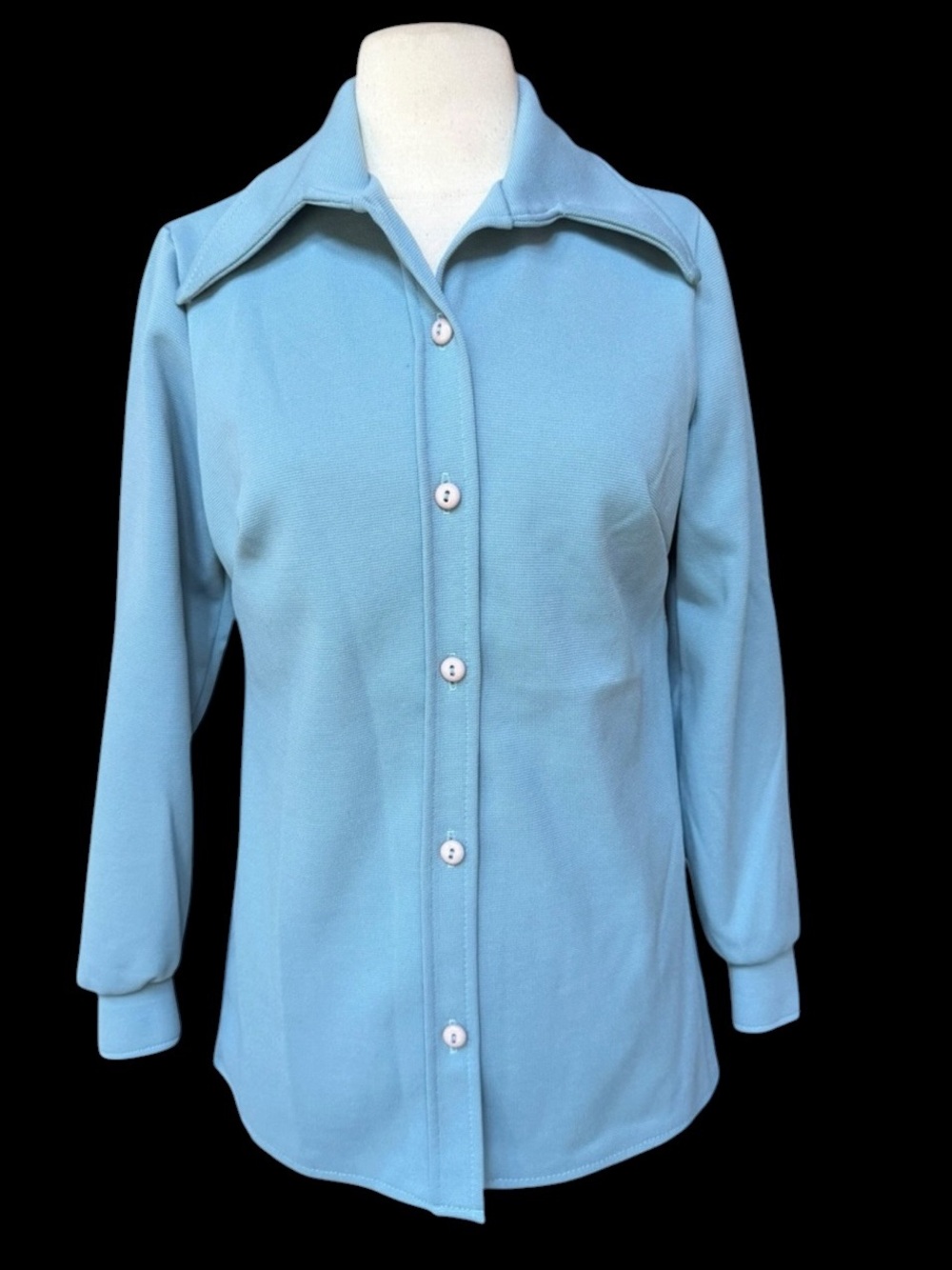 1970s Mid-Weight Poly Knit Dagger Collar Button‎ Front Shirt